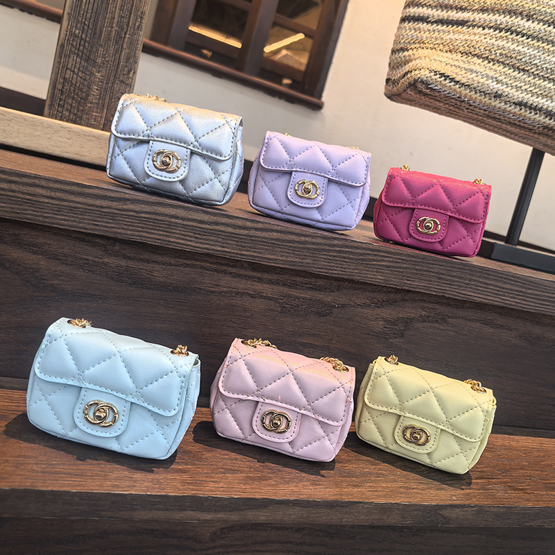 Xiangxiang Cf Square Mini Bag Pendant Chain Bag Earphone Storage Bag Single Shoulder Crossbody Cute Square Bag for Women Xiangxiang Cf Square Mini Bag Pendant Chain Bag Earphone Storage Bag Single Shoulder Crossbody Cute Square Bag for Women