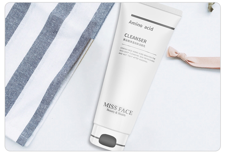 Hoa hậu sữa rửa mặt axit amin làm sạch sâu lỗ chân lông sữa rửa mặt nivea