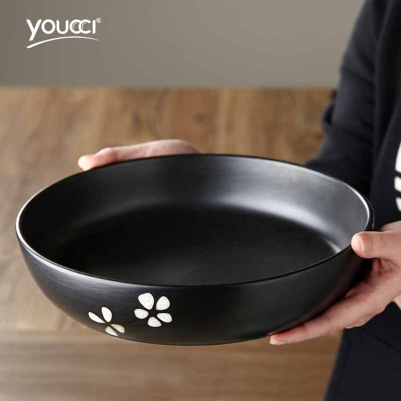 This household porcelain 10 inches Japanese bowls round a large bowl of ceramic creative big plate deep dish soup plate tray