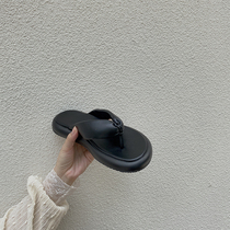 2021 New Summer Holiday Wind Beach Shoes East Gate Black Small Crowdthick Bottom Herringbone Tug Outside Wearing Slippers Woman