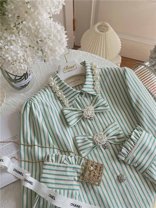 Sunday Seoul / Full of the Scent of Spring, French Retro Green Striped Pearl Shirt Top