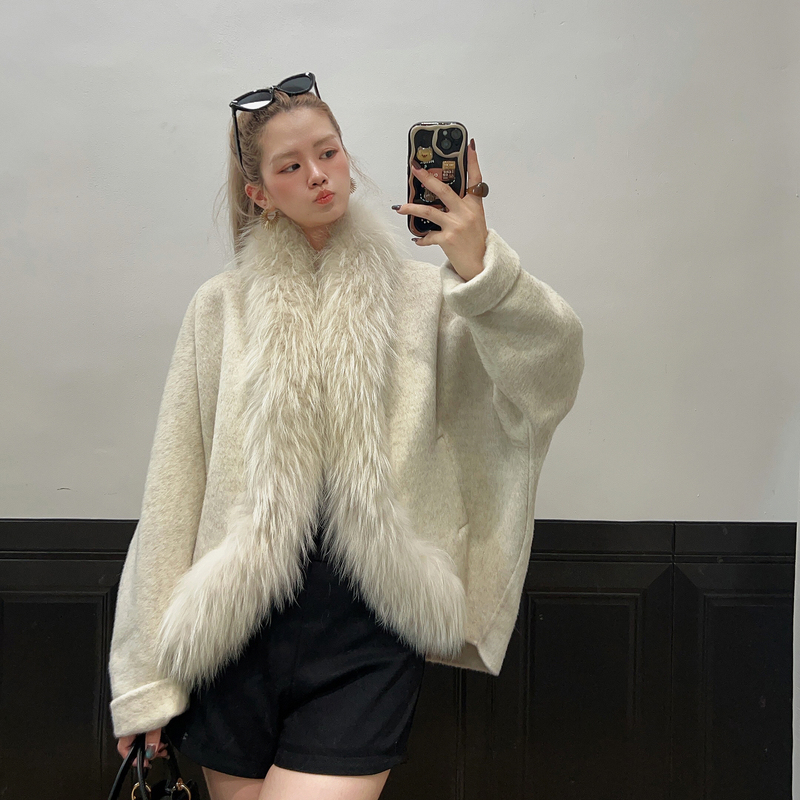 2026 Autumn/Winter New Black Wool Double-Sided Coat with Raccoon Fur Collar Short Batwing Sleeve Jacket for Women