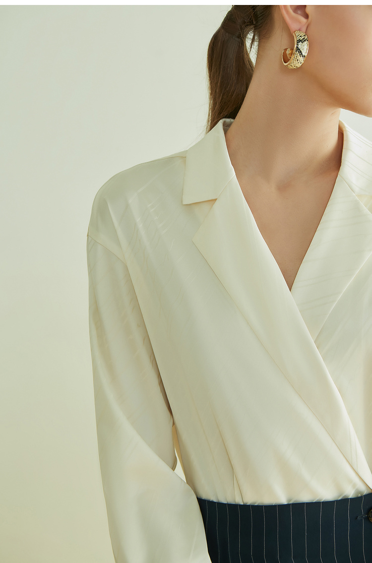 Lily2019夏新款女条纹长袖连衣裙