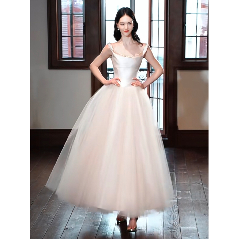French-Style Strapless Light Wedding Dress for Petite Women, 2026 New Style, Simple and Elegant Bridal Gown with a High-End Feel French-Style Strapless Light Wedding Dress for Petite Women, 2026 New Style, Simple and Elegant Bridal Gown with a High-End Feel