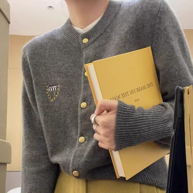 2026 New Spring Badge Embroidered Wool Cardigan Women's Round Neck Short Sweater Korean Style Knitted Cashmere Jacket