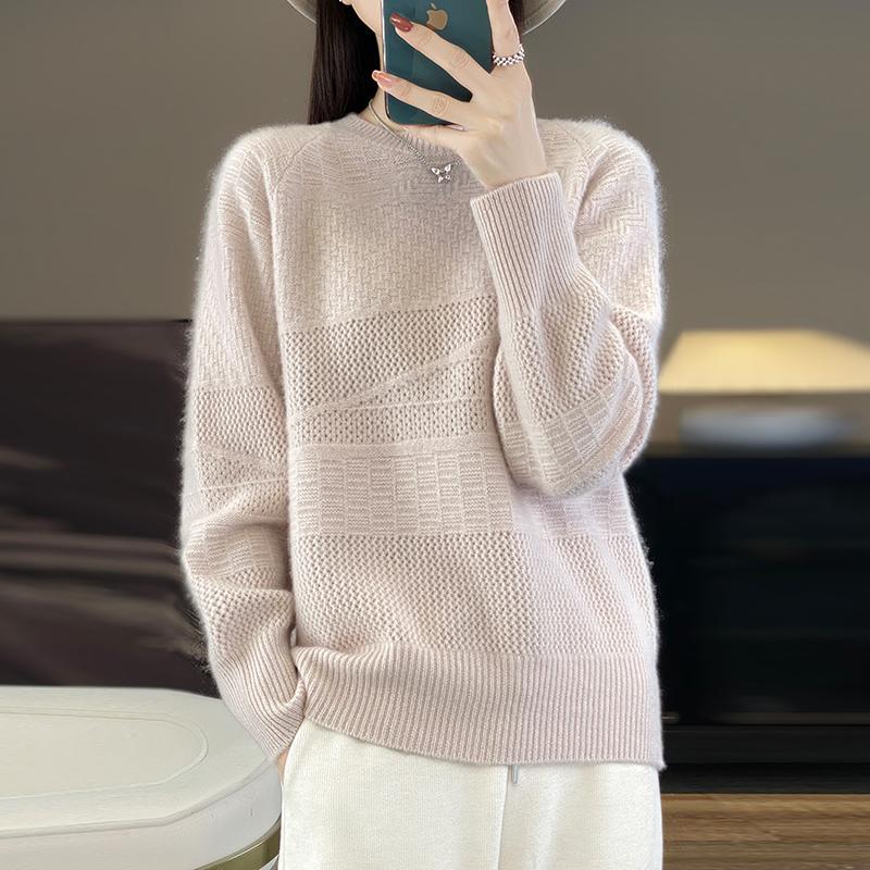 2024 Winter New Pure Wool Women's Round Neck Jacquard Fashion Hollow-Out Pullover Loose Thickened Knit Base Sweater Soft and Cozy 2024 Winter New Pure Wool Women's Round Neck Jacquard Fashion Hollow-Out Pullover Loose Thickened Knit Base Sweater Soft and Cozy