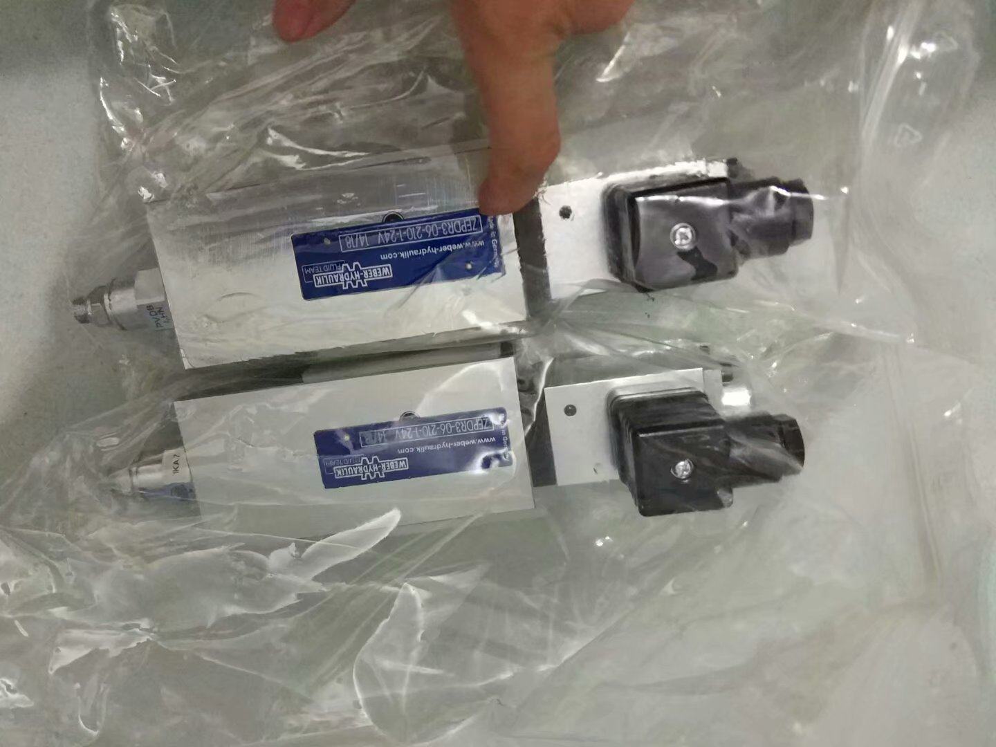 FLUID TEAM ZEPDR3-06-210-1-24V pressure valve supply