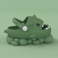 Темно-зеленый