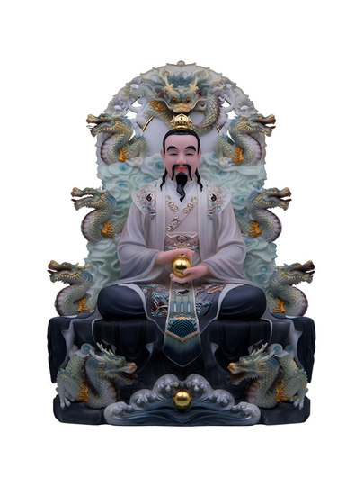 Die weiße Marmorstatue des taoistischen Vorfahren der Sanqing-Dynastie, des Höchsten Laojun, der moralische spirituelle Schatz der Yuan-Dynastie, der Vorfahre der Vorfahren, die Anbetungsornamente in der Eingangshalle