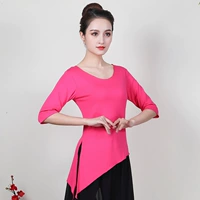 Роза в среднем рукаве