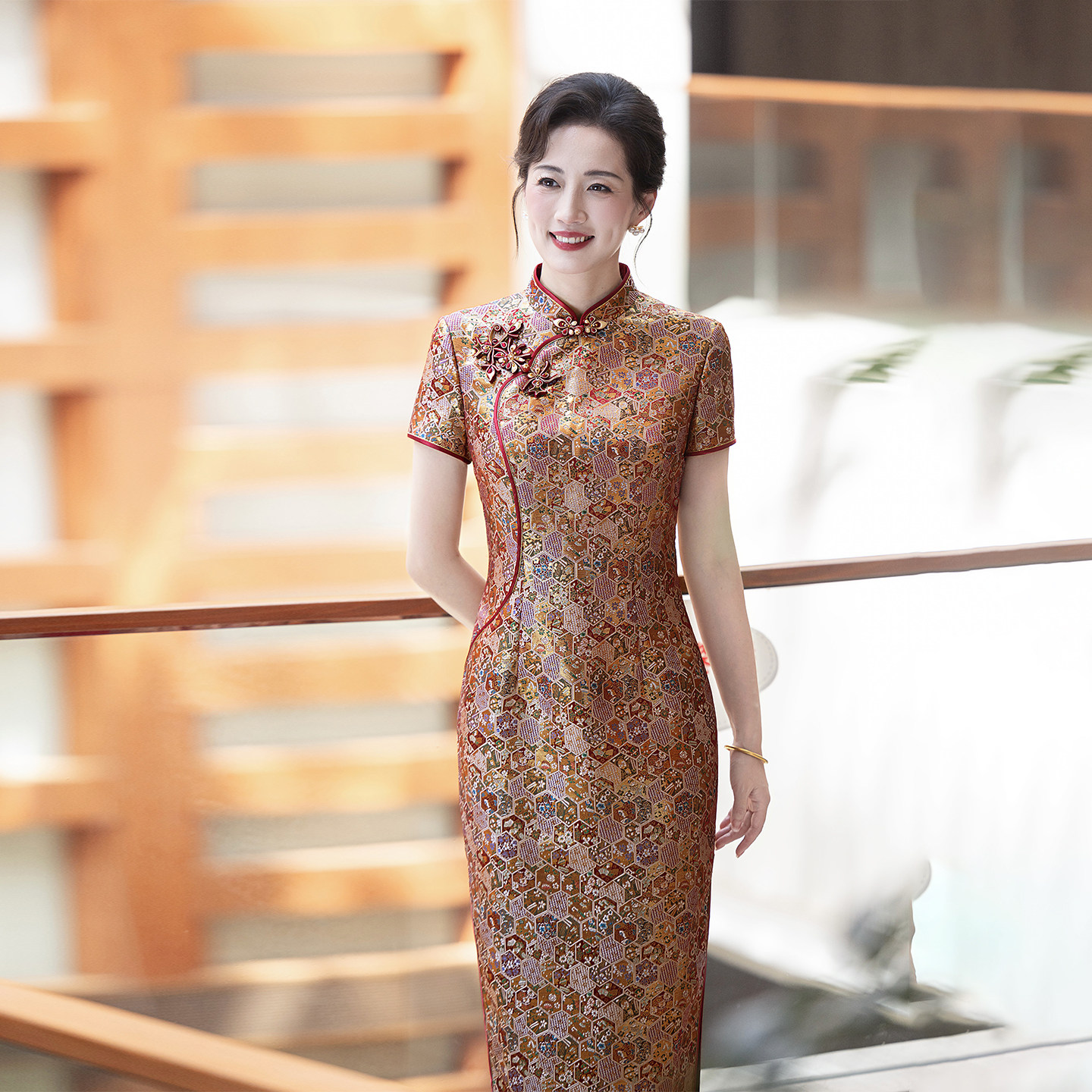 Вышитое золотом свадебное платье свекрови Yuexi Hi mother cheongsam на первомайскую свадьбу в стиле high-end atmosphere, которое обычно можно носить в платье для матери