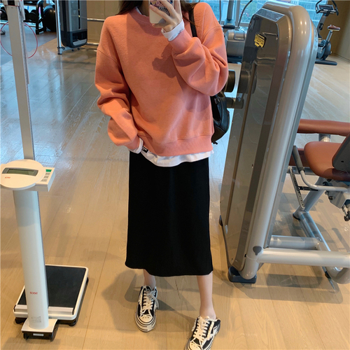 Real price real shot Korean loose and versatile fake two long sleeve round neck Pullover Sweater + back split black skirt