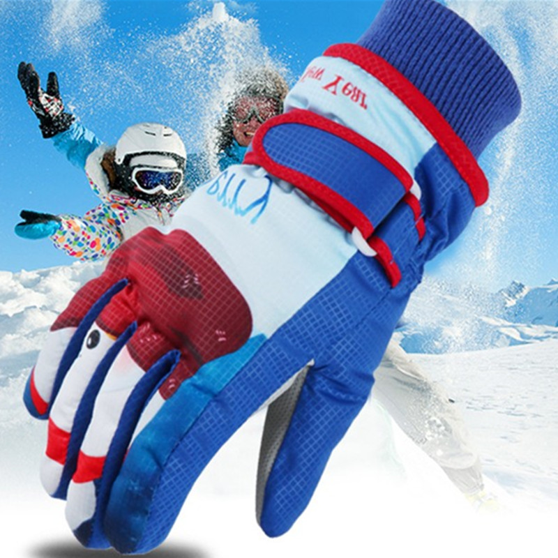 New types of children's ski gloves are thickened, windproof, waterproof, warm and cold proof. Mountaineering gloves