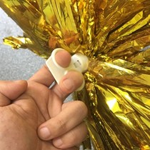 Cheerleading flower ball cheerleading team holding flower square dance hand flower adult dance dance large performance flower ball hand shake