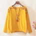 2017 mùa thu mới gió quốc gia cotton và vải lanh thêu áo thun dài tay retro thêu lỏng kích thước lớn quần áo đáy quần áo phụ nữ áo phông nữ cao cấp Áo phông