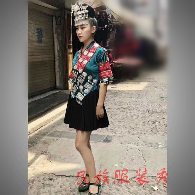 2019 New National Embroidered Clothing Clothing Women's Leisure Joker Miao and Dong Stage Performance Dance Clothing