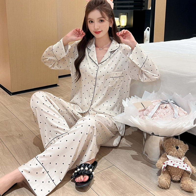 Light Luxury Style Polka Dot Pajamas for Women, Long-Sleeved, Thin Ice Silk, Four-Season Air-Conditioned Home Wear Set, Cool and Breathable with Chest Pads Light Luxury Style Polka Dot Pajamas for Women, Long-Sleeved, Thin Ice Silk, Four-Season Air-Conditioned Home Wear Set, Cool and Breathable with Chest Pads
