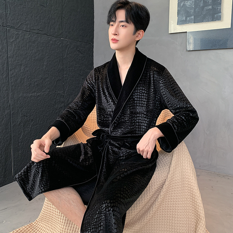 2026 New Men's Nightgown for Autumn and Winter, Velvet Long-Sleeved, Long Style, High-End Home Wear, All-In-One Dressing Gown and Bathrobe 2026 New Men's Nightgown for Autumn and Winter, Velvet Long-Sleeved, Long Style, High-End Home Wear, All-In-One Dressing Gown and Bathrobe