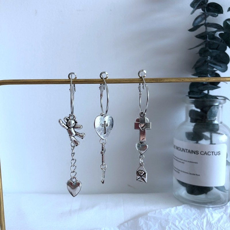 Japanese Harajuku personality cool earrings cute heart-shaped wings bear cross long version pendant round earrings simple