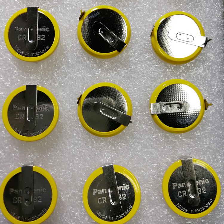 Panasonic CR2032 button battery 3V plus horizontal cartridge foot distance 2CM welding foot 1 price