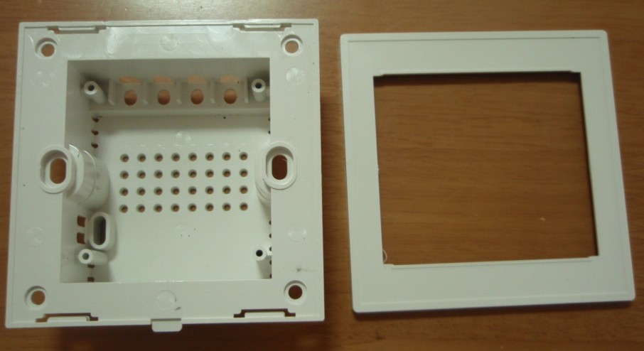 86 type intelligent switch shell Touch switch shell 4 terminal holes 12 yuan 3 feed terminal post Rose