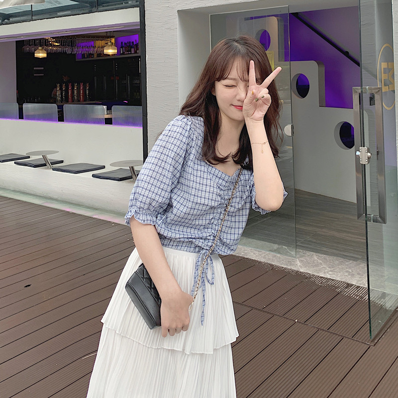 Clear cabin plaid shirt woman 2022 new summer small fresh retro closeo collection waist drawing rope short square neck foam with foam sleeve blouse