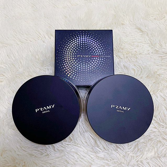 PRAMY/Berry Beauty Light Translucent Setting Powder ຜົງວ່າງສຳລັບຜູ້ຍິງ ປັບສີຜິວ ຄວບຄຸມຄວາມມັນ ທົນທານ ຄວບຄຸມຄວາມມັນ ປັບສີຜິວໃຫ້ສະຫວ່າງ ຄອນເຊລເຊີ ກັນນໍ້າ