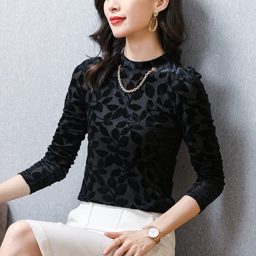 Бархатная приятная телу спортивная одежда, V-образный вырез, короткий рукав, облегающий крой, в западном стиле