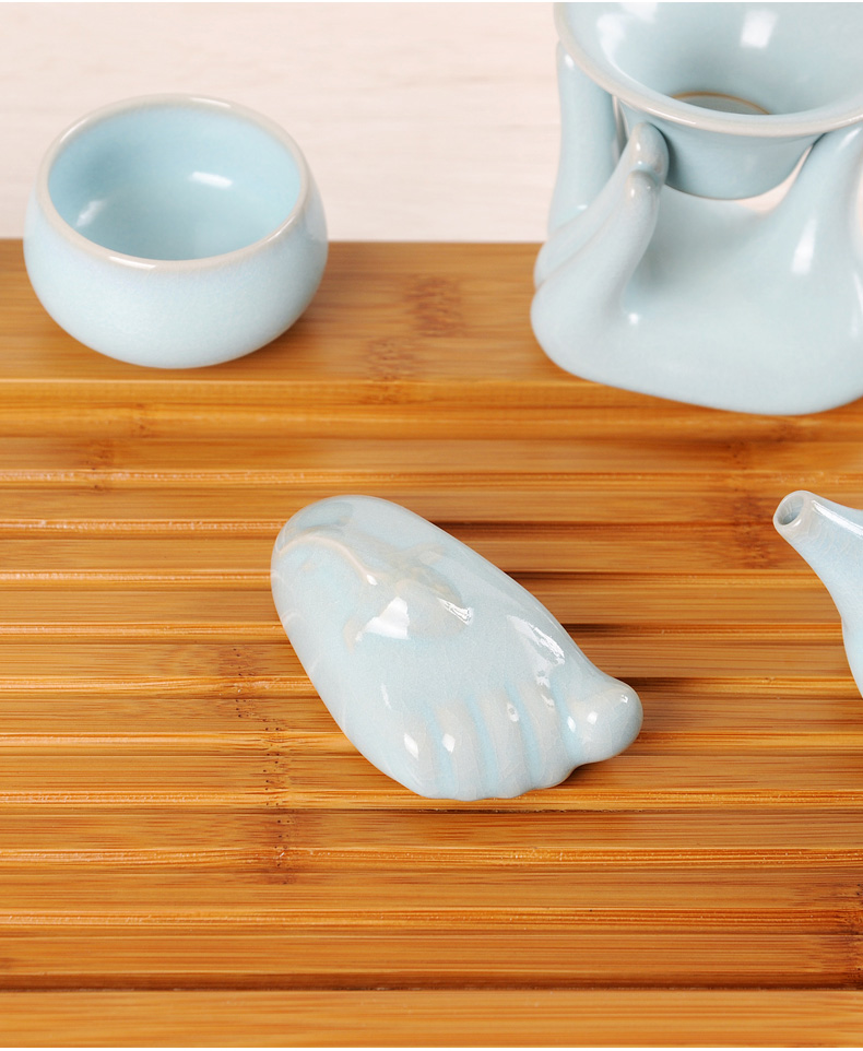 Creative ceramic small place your up decorations kung fu tea accessories spoil your porcelain tea tea play happiness consists in contentment