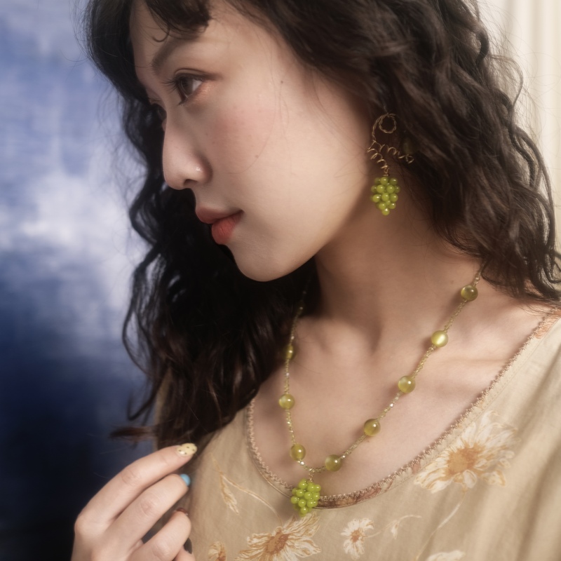 Bombcaca Virgin's Whisper Series Vine Narrative Vintage French Romantic Grape Green Earrings Necklace Bombcaca Virgin's Whisper Series Vine Narrative Vintage French Romantic Grape Green Earrings Necklace