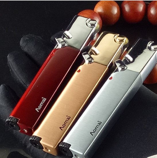 Phần mỏng kim loại Omega mới dài thẳng vào phụ nữ nhẹ nhàng Sáng tạo cá tính ngọn lửa màu xanh gió thổi - Bật lửa bật lửa cricket