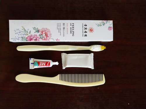 Xinjiang Urumqi Holding Paper Edge Guesthouses Hotel Supplies Napkins Sanitary Rolls stock market Paper Four-in-one-tooth tool