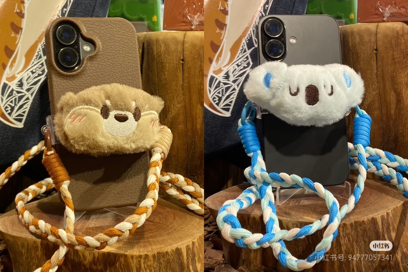 New Red Mountain Zoo Animal Planet Plush Otter, Red Panda, Koala Phone Lanyard and Back Clip New Red Mountain Zoo Animal Planet Plush Otter, Red Panda, Koala Phone Lanyard and Back Clip