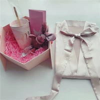 Подарочная коробка, цвета шампанского