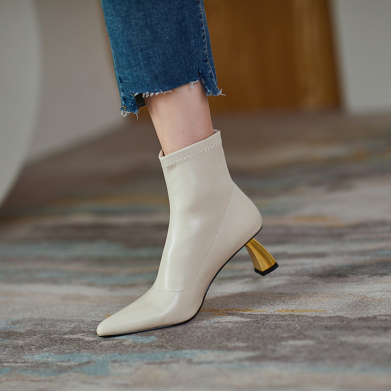 Self-retained recommendation, giant soft and easy to wear ~ metal thick heel pointed toe elastic short boots temperament high heel and ankle boots thin boots