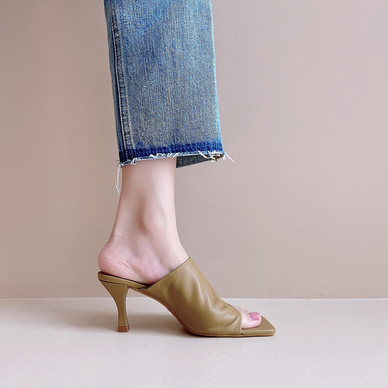 Chic giant comfortable simple all-match stiletto leather outerwear Muller word sandals and slippers high-heeled sandals for women