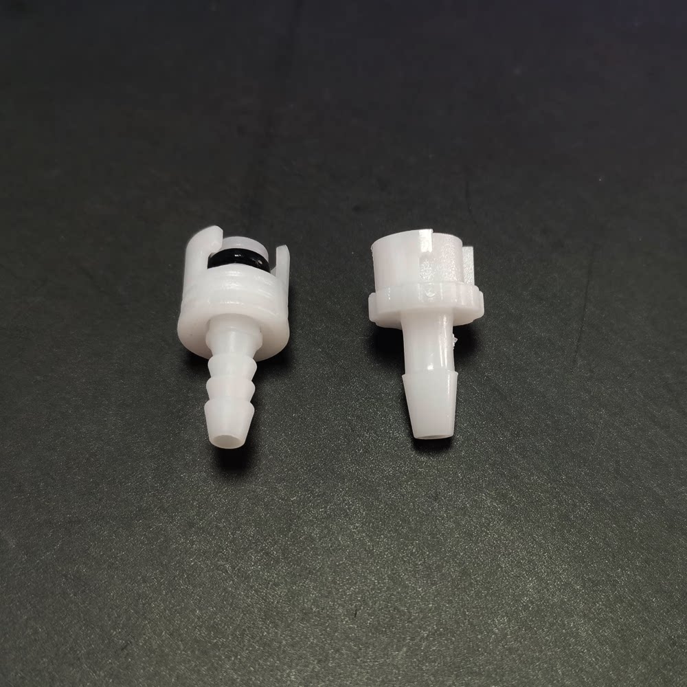 选择泰科GEMnet四腔Z扣母头线材,有哪些需要注意的地方?