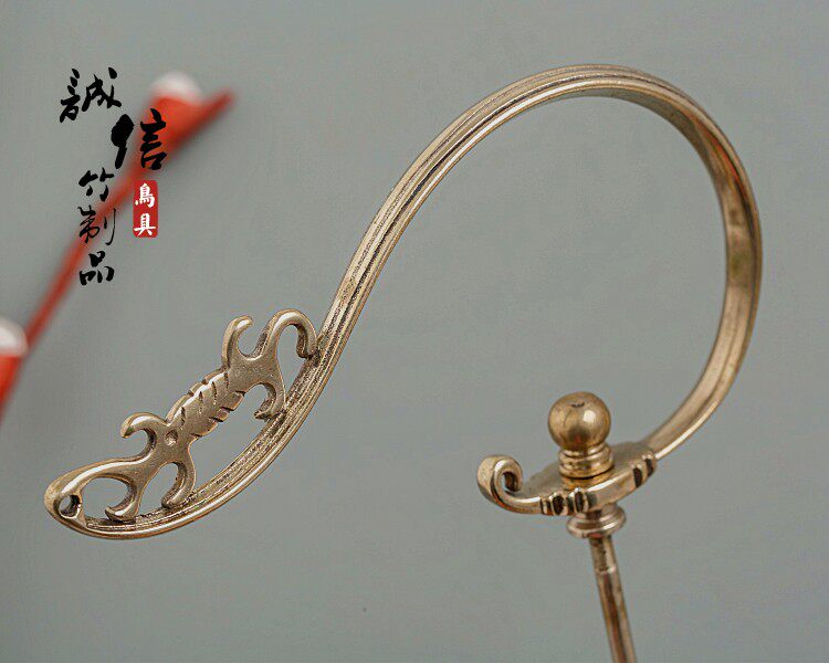 Boutique Fancy Scorpion Hook Painted Brow 8 Gothic Cousin White Brass Cage Son White Brass Bird Cage Bamboo Bird Cage hook Tie