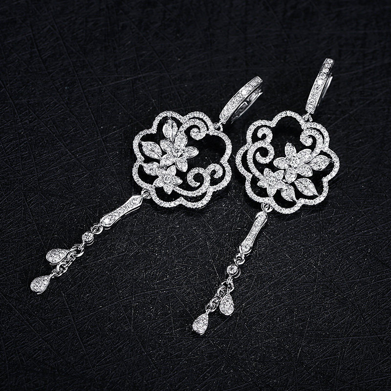 Zhongtan Famous Watch Diamonds New Chinese Style-Drunken Linglong Series Diamond-studded Earrings Hand-held Xanadu by the window