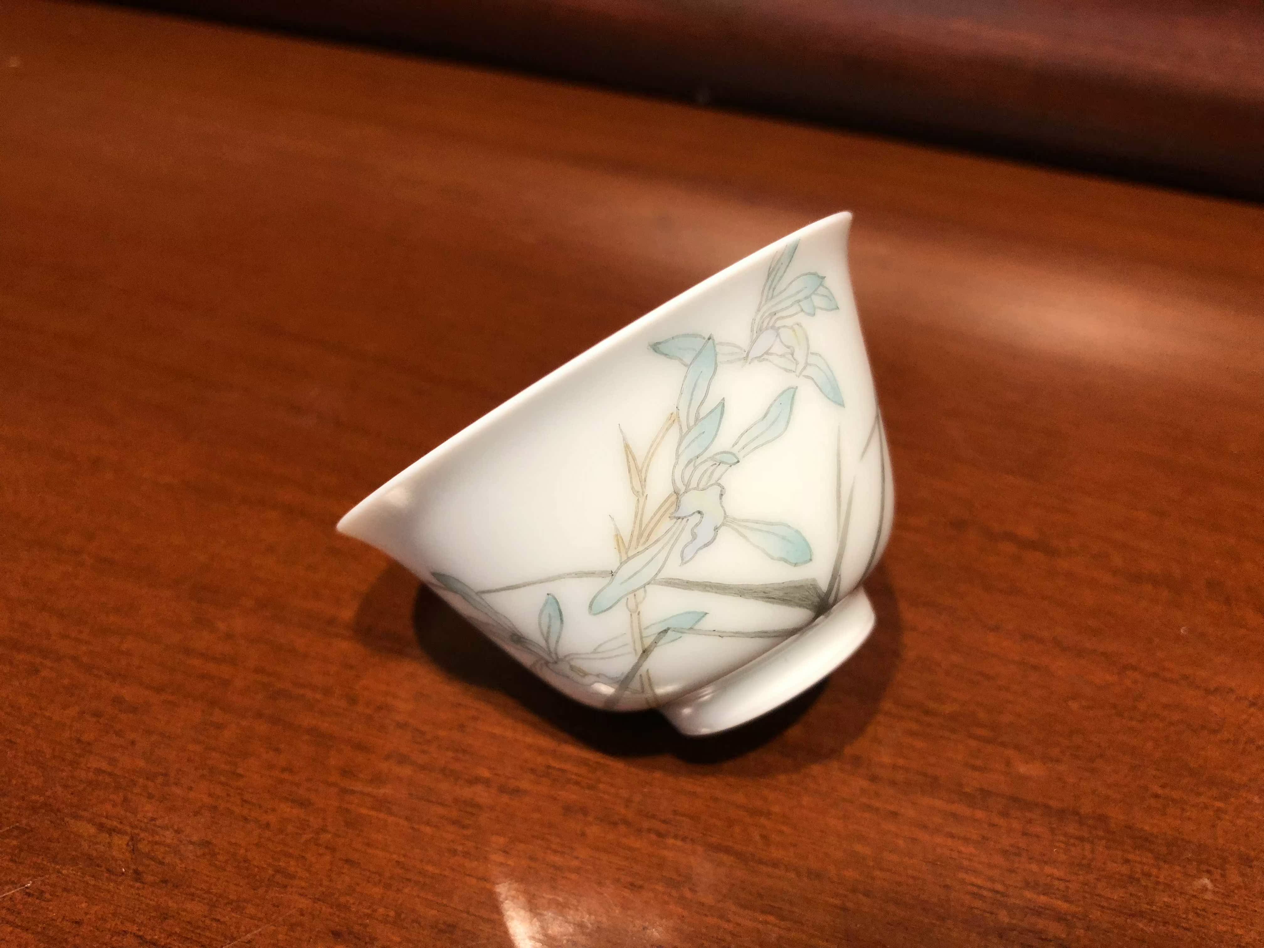 True as a New Colorful Orchid Bell Cup (Zhuhai Huayi Xuan Ceramics)
