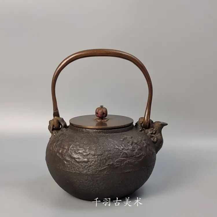 亀文堂造　古銅　饕餮文　双耳花生　共箱　M　R4781 亀文堂造 古銅 饕餮文 双耳花生 共箱 M R4781 亀文堂造 古銅 饕餮文 双