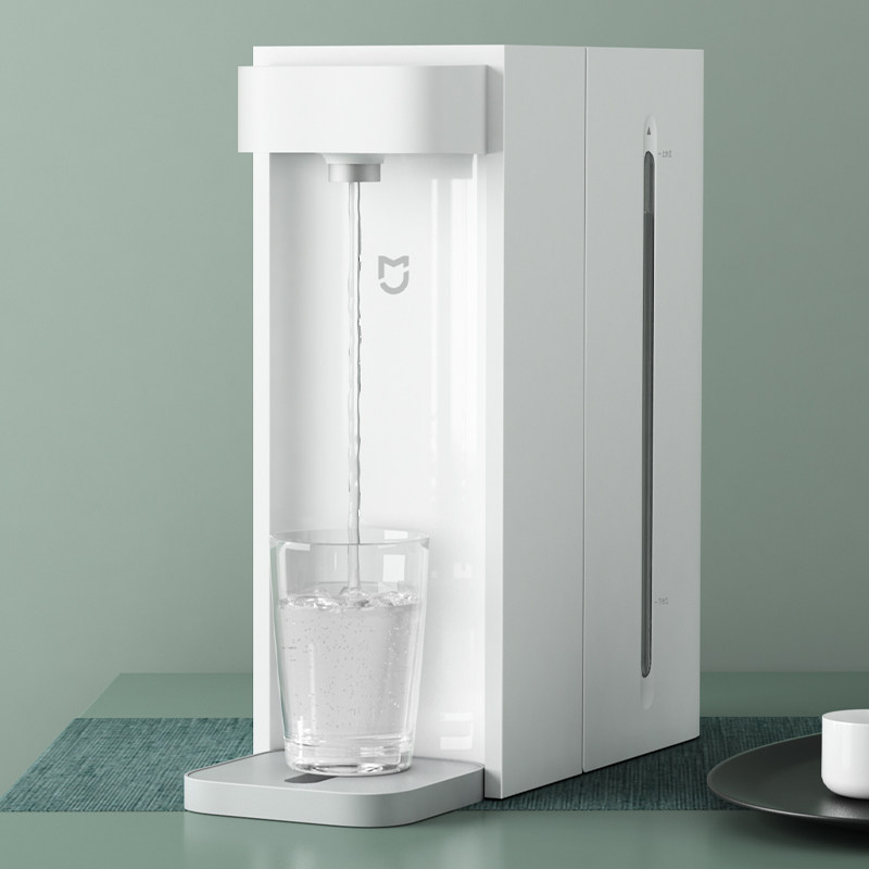 Xiaomi Mi Family Instant Hot Water Dispenser C1 Desktop Net Drinking Machine Small 2 5L Unique Water Tank 3 s Warm Intelligent Universal