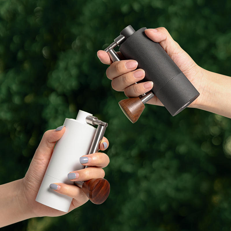 Taimo Chestnut Nano Portable Folding Hand-Crank Coffee Grinder Home Coffee Bean Grinder Center Axis Positioning Taimo Chestnut Nano Portable Folding Hand-Crank Coffee Grinder Home Coffee Bean Grinder Center Axis Positioning