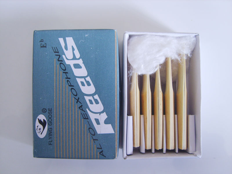 Flying Goose whistle Popularized Type Descending E-tone Sonic Sax Whistle sheet Reed Reed Leaf Reed reed