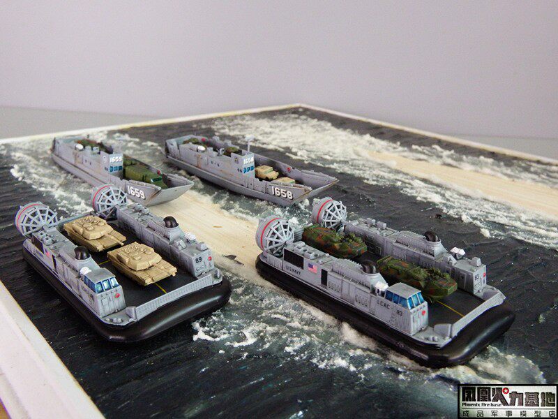 Модель военного корабля 1/350鎴愬搧妯″瀷 缇庡浗娴峰啗榛勮渹绾т簩鏍栨敾鍑昏埌lhd-1榛勮渹鍙 Trumpeter