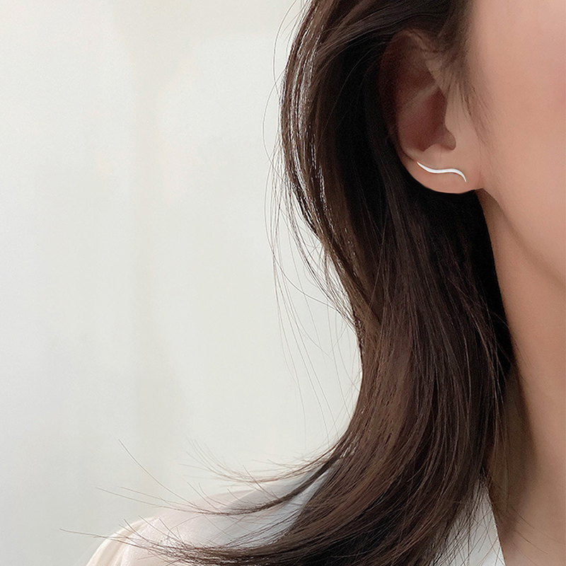(Petty 7 21) Line ear needle simple cold and wind female little style design of the needle female pure silver ear
