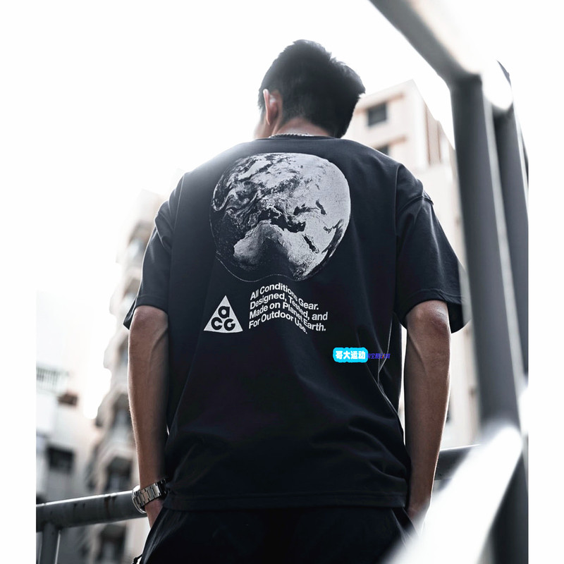 Nike Acg Outdoor Functional Printed Moon-Themed Loose Breathable Sports Casual Short-Sleeve T-Shirt Ih1289-010 Nike Acg Outdoor Functional Printed Moon-Themed Loose Breathable Sports Casual Short-Sleeve T-Shirt Ih1289-010