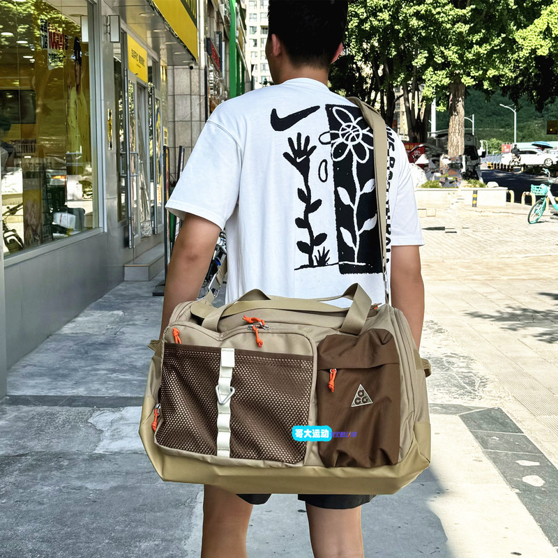 Nike Acg Daymax Outdoor Functional Multi-Functional Zipper Wear-Resistant Luggage Shoulder Bag Hj8185-297