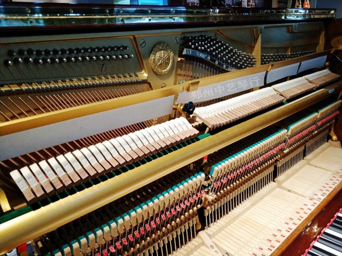 Nhật Bản nhập khẩu đàn piano cũ Yamaha YAMAHA W106B chuyên chơi đàn piano yamaha clp 745