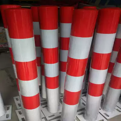 Fixed road pile high quality steel pipe warning column red and white isolation column roadblock split column highway guardrail induction column